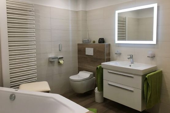 modernes Badezimmer